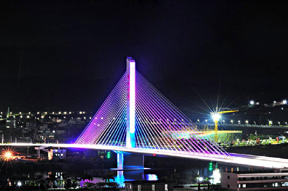 東山教育基地及芹黃片（含廣州大橋）周邊夜景燈光提升BT項目